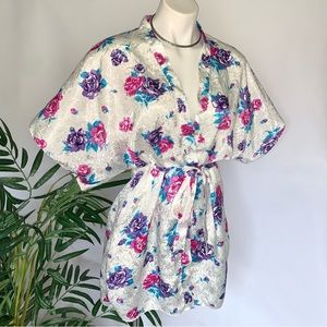 v i n t a g e :: Silky Floral Asian Inspired Satin Kimono Robe